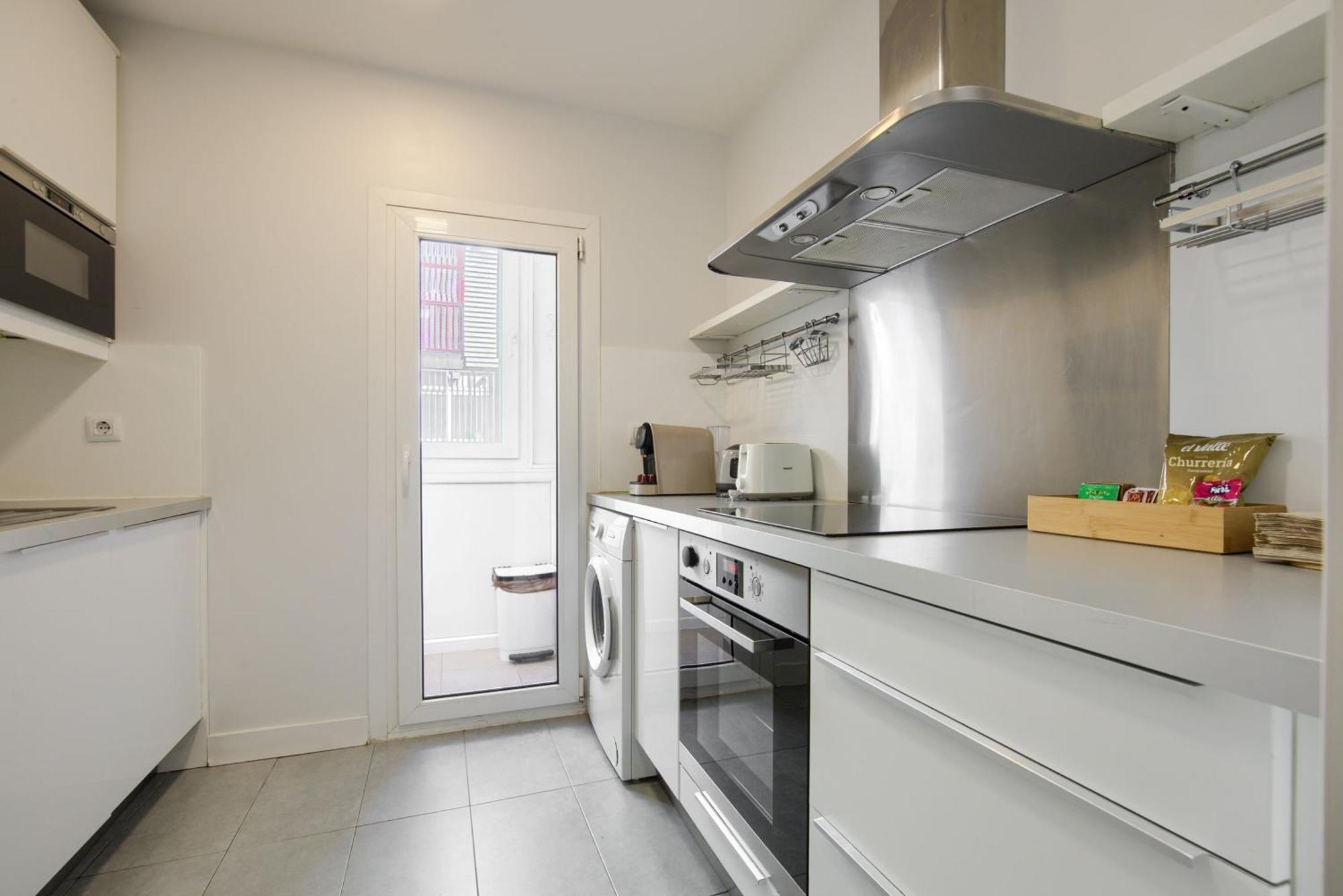Dobo Madrid Ventas Apartment Exterior photo